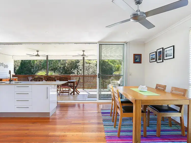 21 Rainbow Crescent, Sunrise Beach QLD 4567