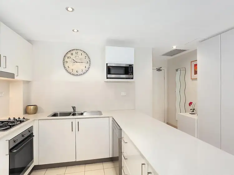 Third view of Homely apartment listing, 1/2 Bundarra Avenue, Wahroonga NSW 2076