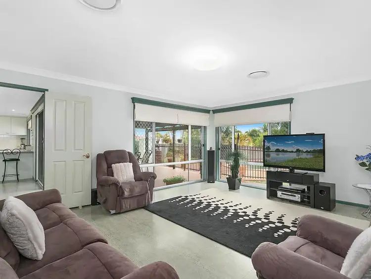 Sixth view of Homely house listing, 10 Fuchsia Place, Calamvale QLD 4116