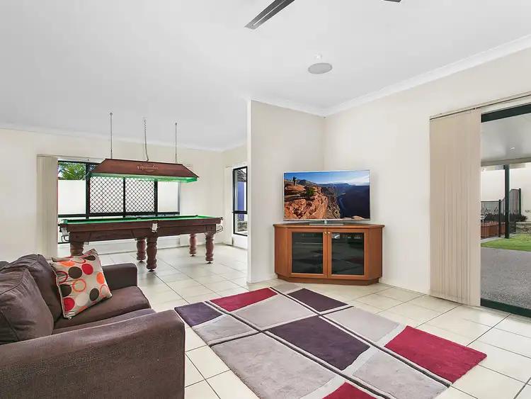 Second view of Homely house listing, 8 Ravensbourne Close, Parkinson QLD 4115