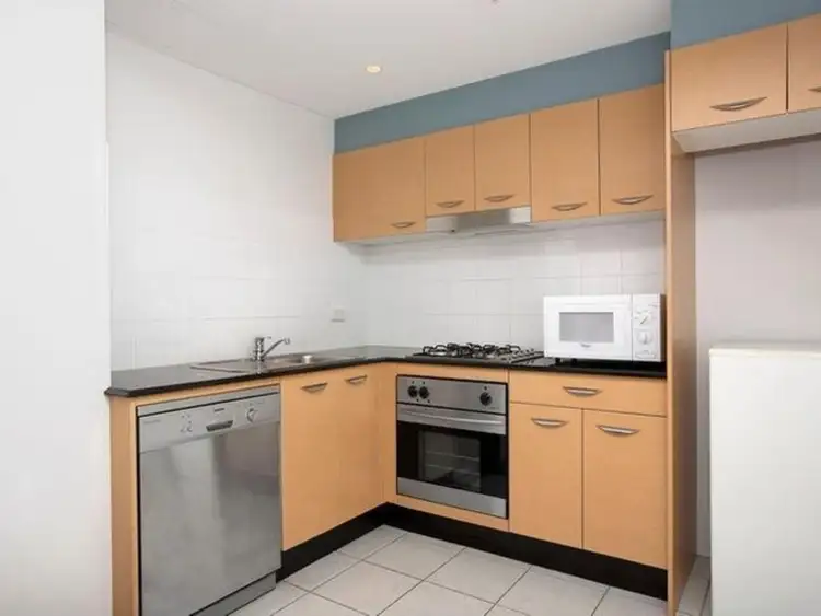 Second view of Homely studio listing, 307B/1 Kingsway, Cronulla NSW 2230