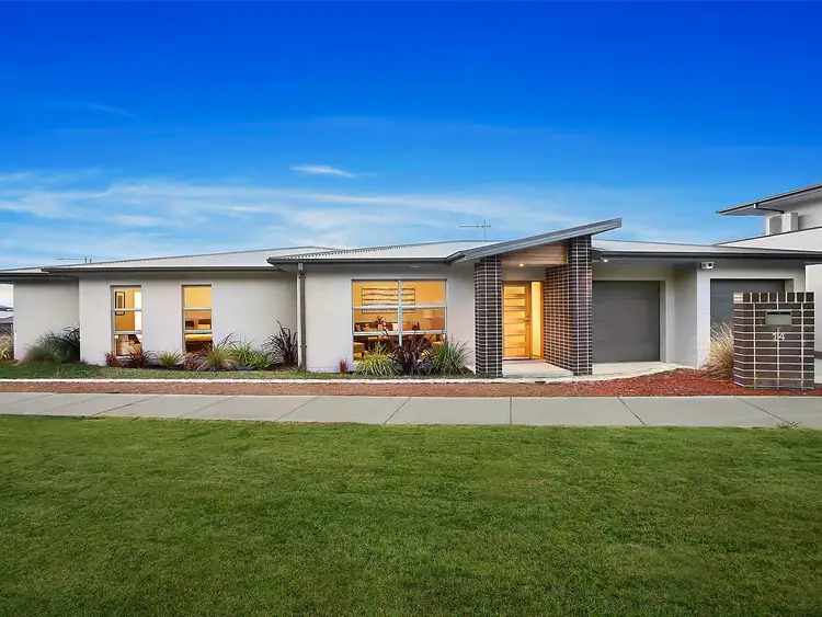 14 Buchan Crescent, Forde ACT 2914