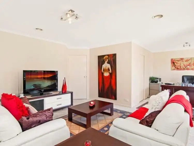 9/3 Bural Court, Ngunnawal ACT 2913
