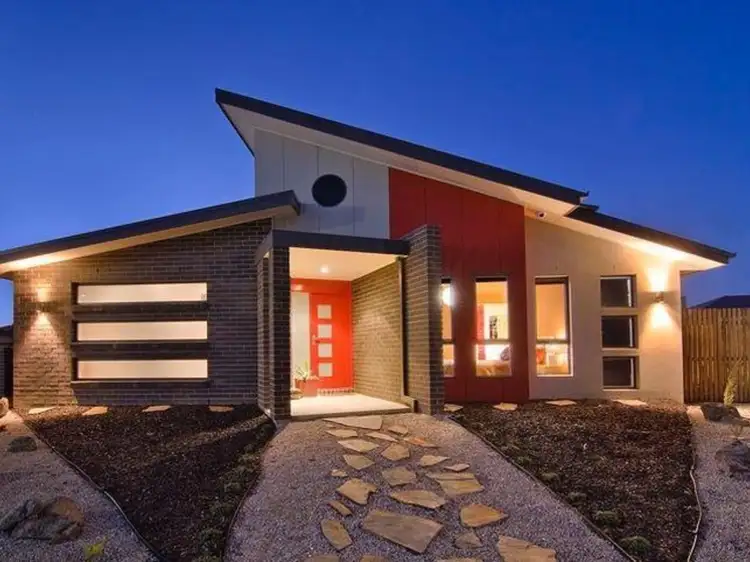 12 Phyllis Frost Street, Forde ACT 2914