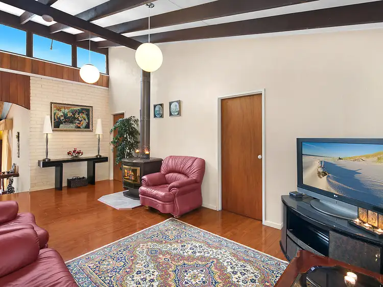 Fifth view of Homely house listing, 2 Darmody Place, Sutton NSW 2620