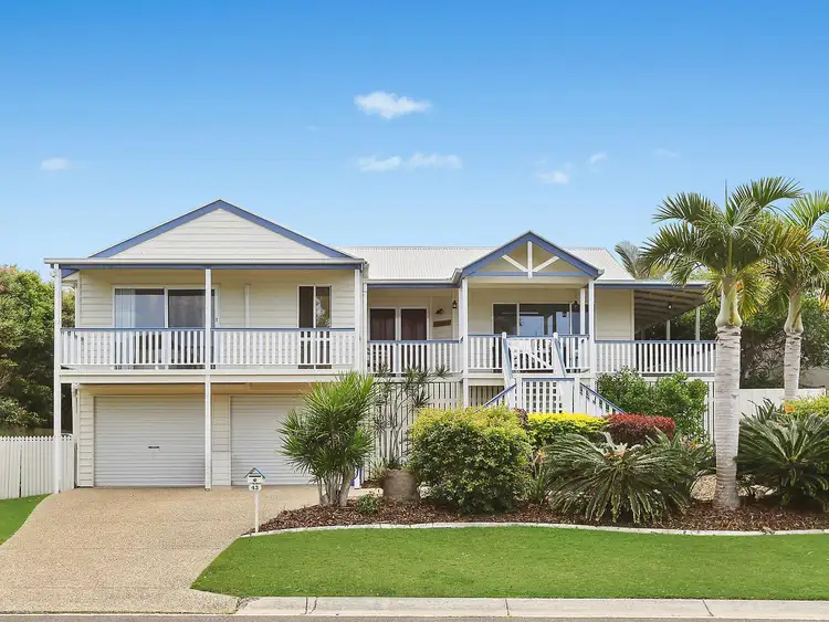 43 Wavecrest Drive, Castaways Beach QLD 4567