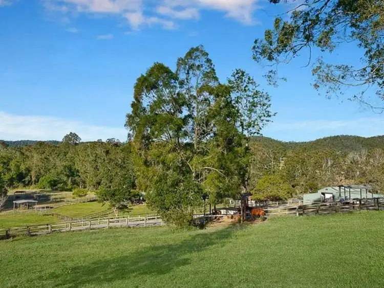 212 Stewart Road, Guanaba QLD 4210