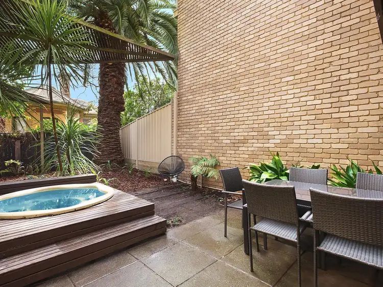 Fourth view of Homely townhouse listing, 5/33 Nepean Highway, Elsternwick VIC 3185