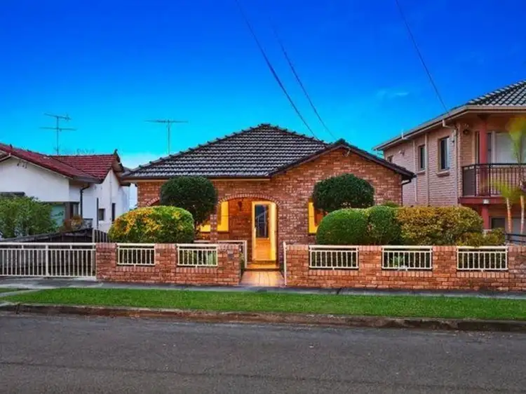 18 Carlton Street, Arncliffe NSW 2205