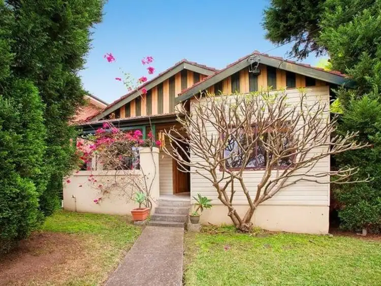 8 Eddystone Road, Bexley NSW 2207