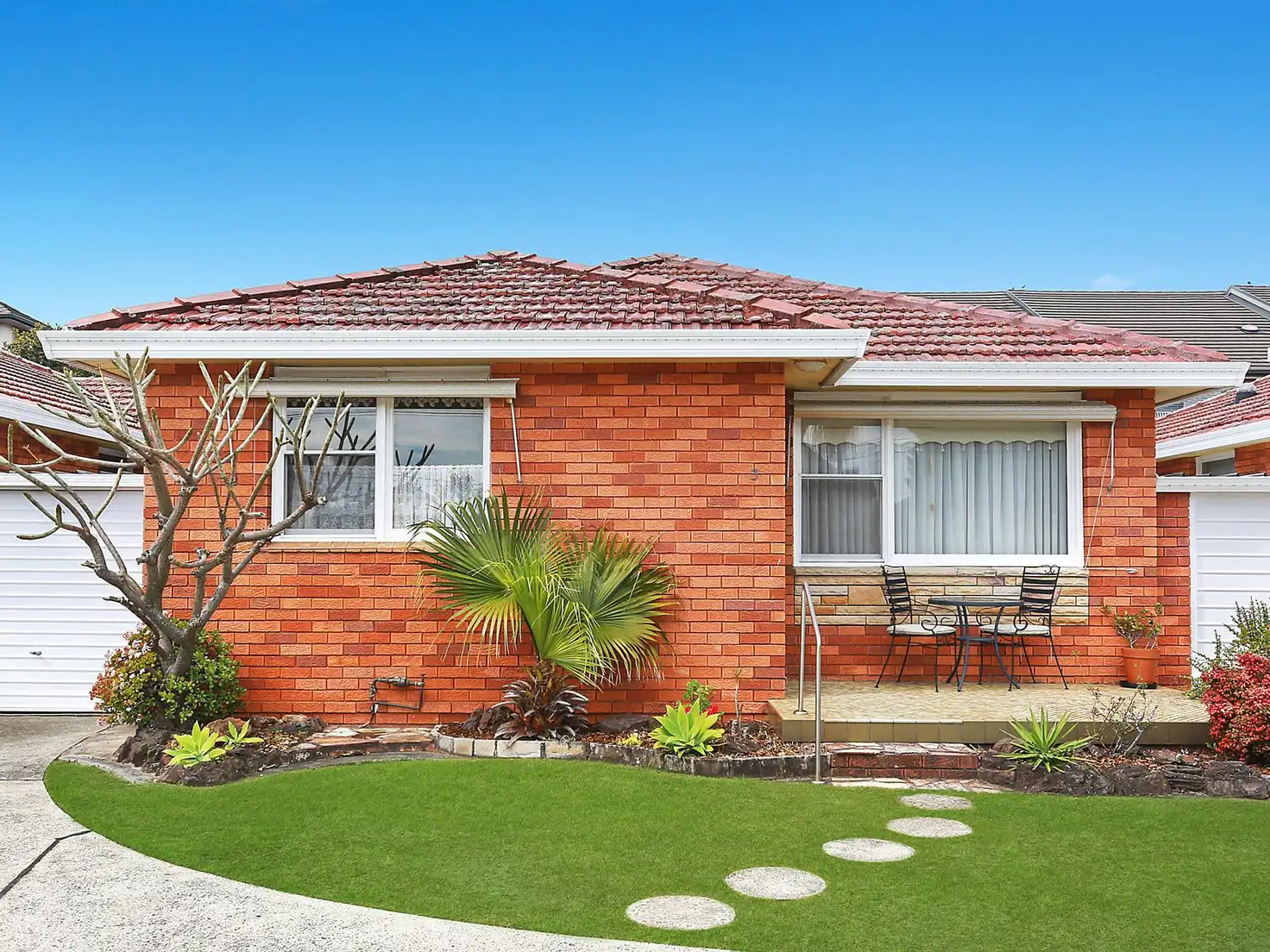 Main view of Homely villa listing, 3/10 Oldham Crescent, Dolls Point NSW 2219