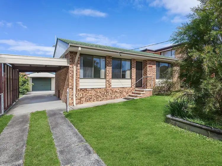 16a Manuka Parade, Gorokan NSW 2263