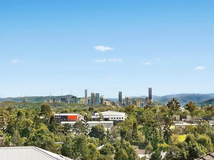 14 Warren Street, Wakerley QLD 4154