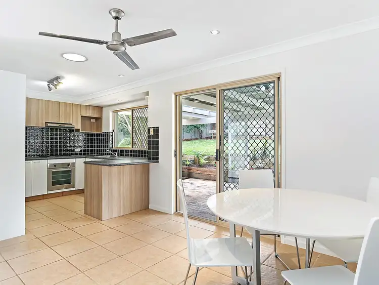 19 Victory Crescent, Sunrise Beach QLD 4567