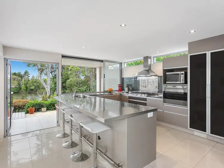 37 Riverwood Drive, Ashmore QLD 4214