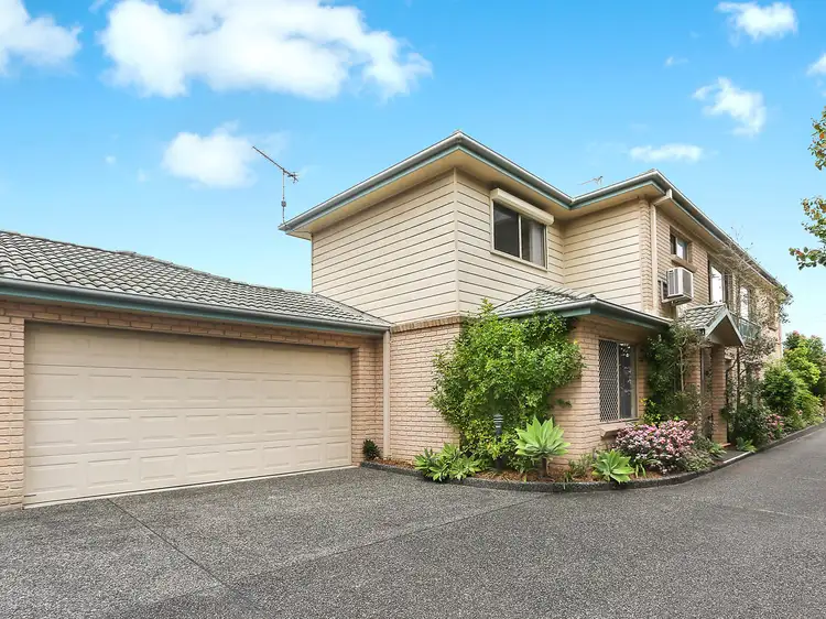 2/54 Winsor Street, Merewether NSW 2291