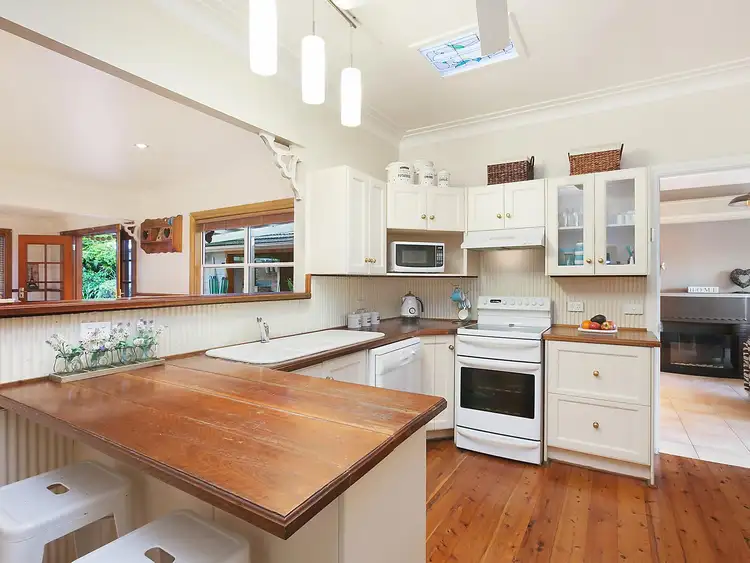 Fourth view of Homely house listing, 54 Malvina Parade, Lake Haven NSW 2263