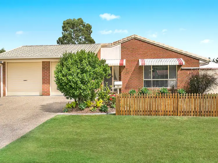 19 Ashwood Circuit, Birkdale QLD 4159