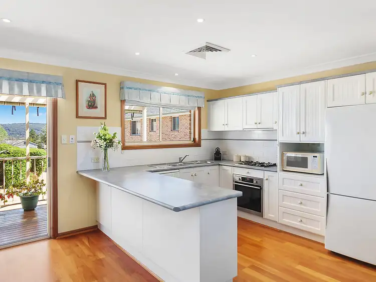 Second view of Homely villa listing, 5/185 Albany Street, Point Frederick NSW 2250