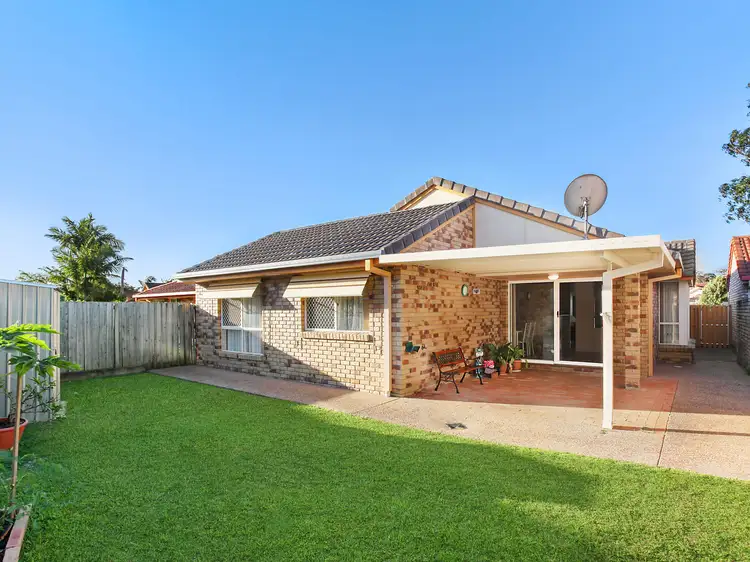 15 Typha Place, Elanora QLD 4221