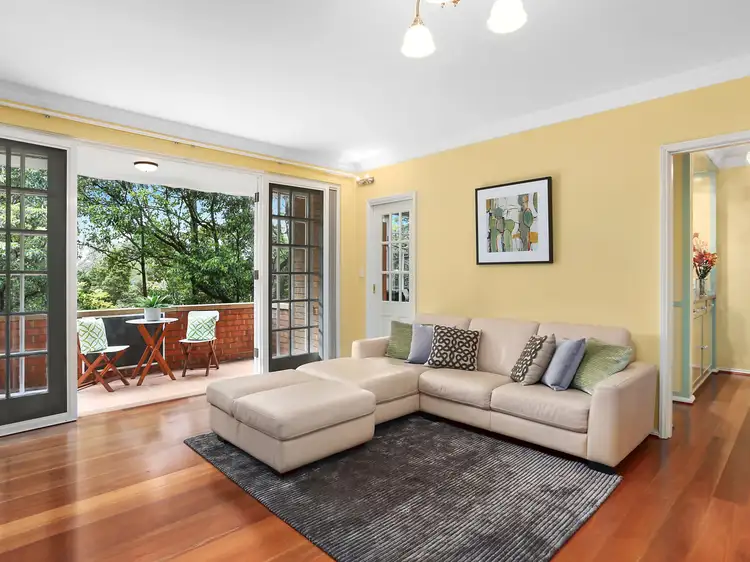 4/2 Woonona Avenue South, Wahroonga NSW 2076