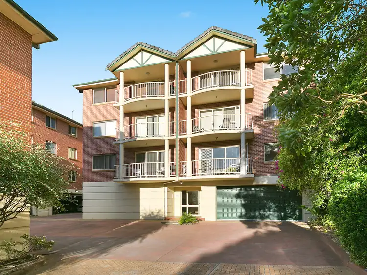 Main view of Homely unit listing, 2/11 Flinders Street, North Wollongong NSW 2500