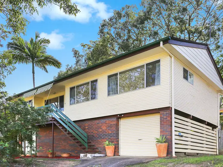 19 Togar Street, Mansfield QLD 4122