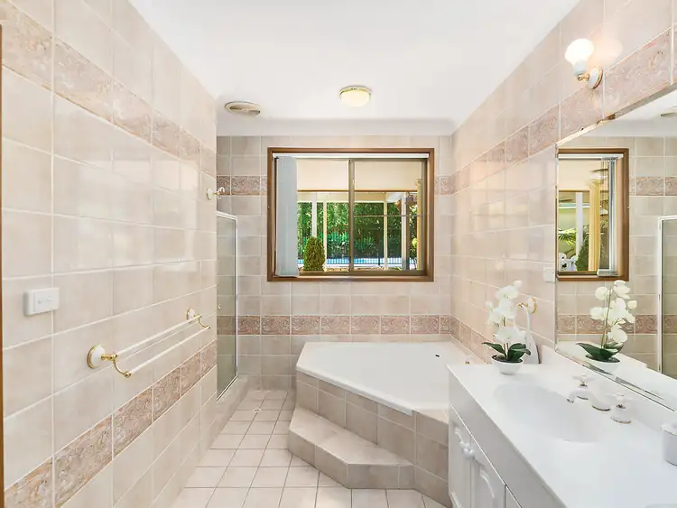 Fifth view of Homely house listing, 5 Edinburgh Close, Valentine NSW 2280