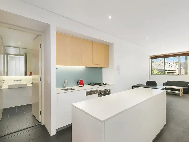 201B/260 Anzac Parade, Kensington NSW 2033