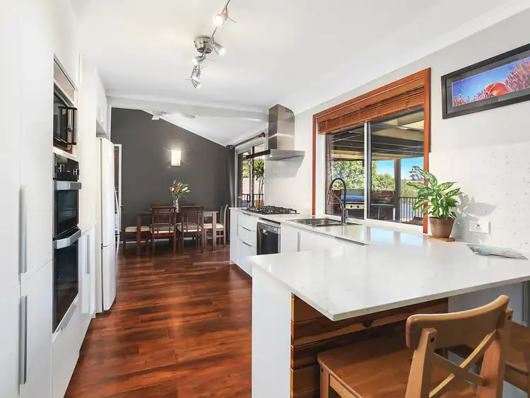 70 Avocado Street, Elanora QLD 4221