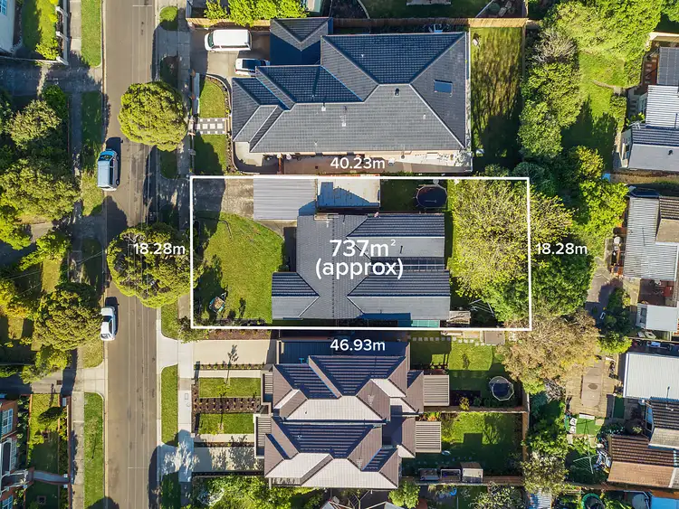 Second view of Homely house listing, 3 Lemana Crescent, Mount Waverley VIC 3149