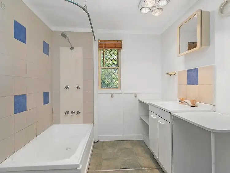 Fifth view of Homely house listing, 2 Renshaw Street, Park Avenue QLD 4701