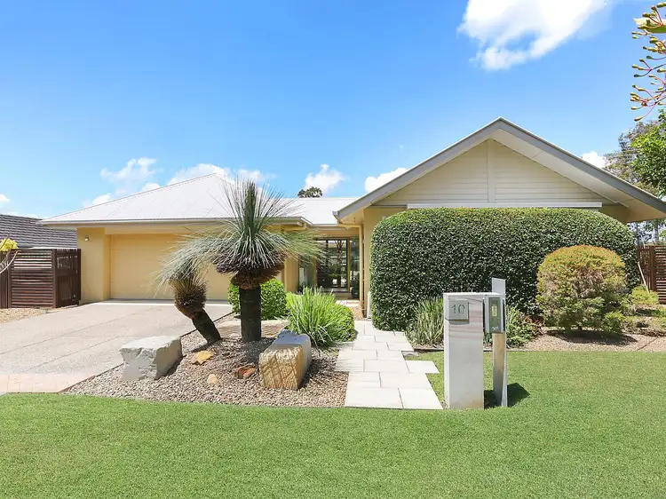 10 Barrington Crescent, Wakerley QLD 4154