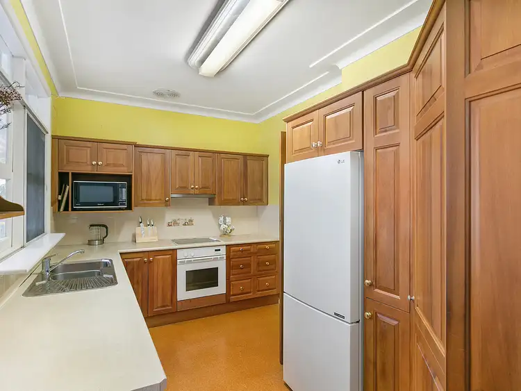 Fifth view of Homely house listing, 38 Lockerbie Road, Thornleigh NSW 2120