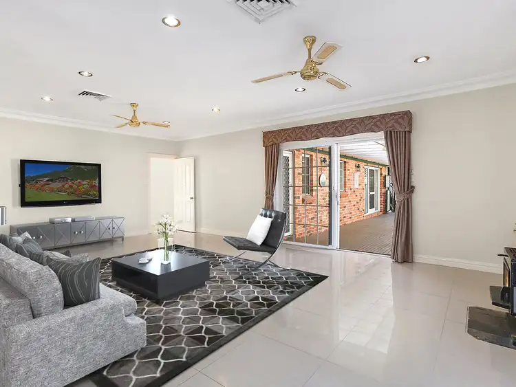 Fourth view of Homely house listing, 2 Evers Close, Edensor Park NSW 2176