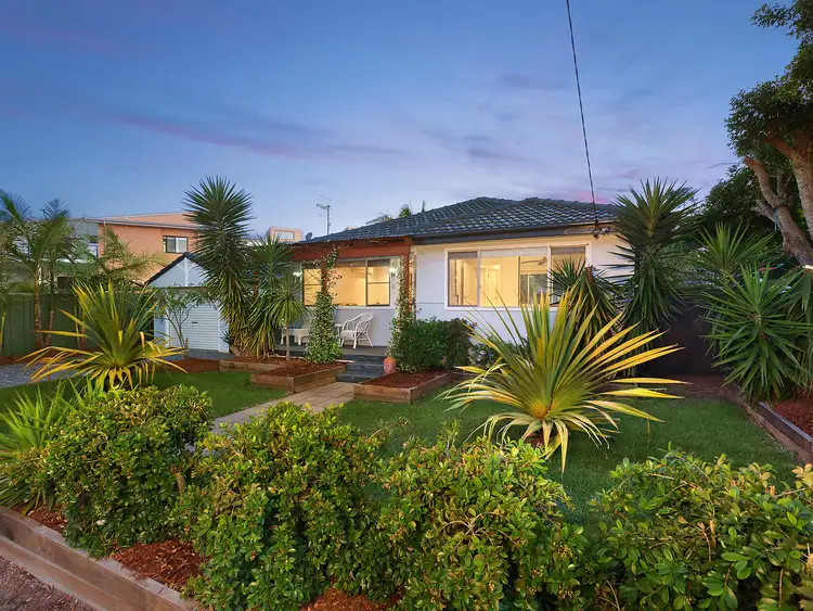 4 Ridge Street, Ettalong Beach NSW 2257
