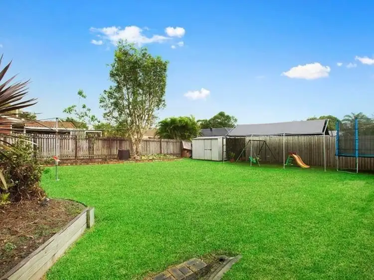 Sixth view of Homely house listing, 3 Dunvegan Place, Carindale QLD 4152