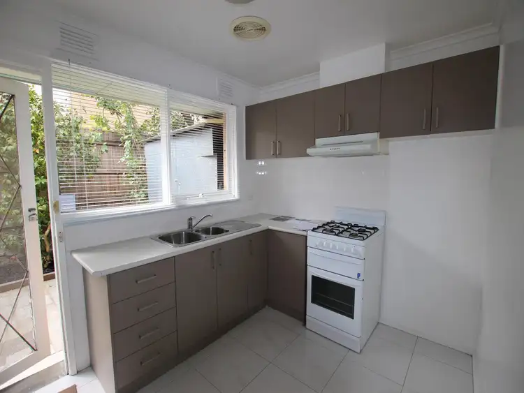 Second view of Homely unit listing, 7/9 Kenilworth Parade, Ivanhoe VIC 3079