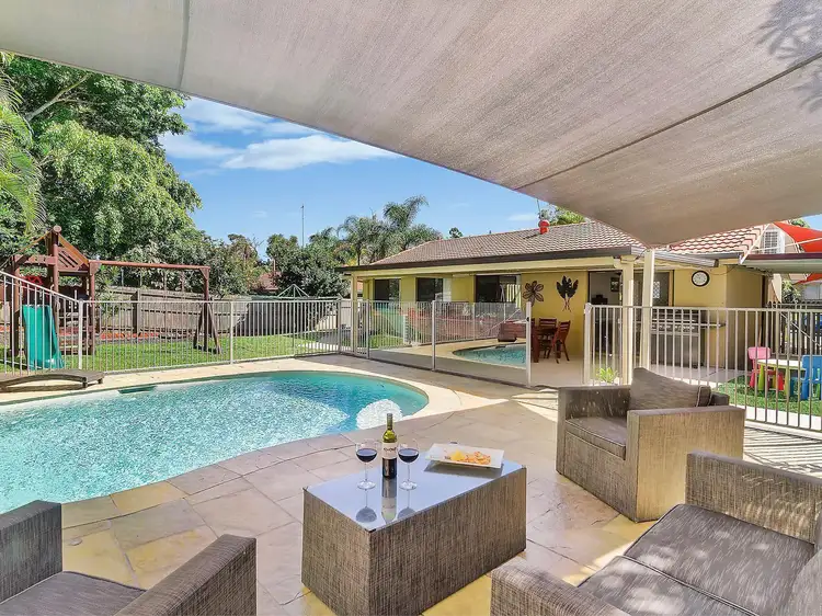20 Lowanna Drive, Ashmore QLD 4214