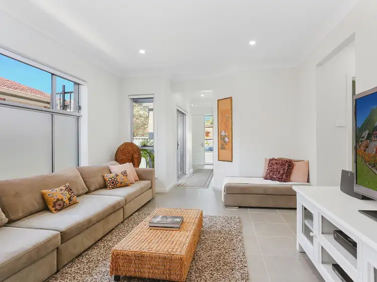 Second view of Homely house listing, 86 Macquarie Street, Chifley NSW 2036