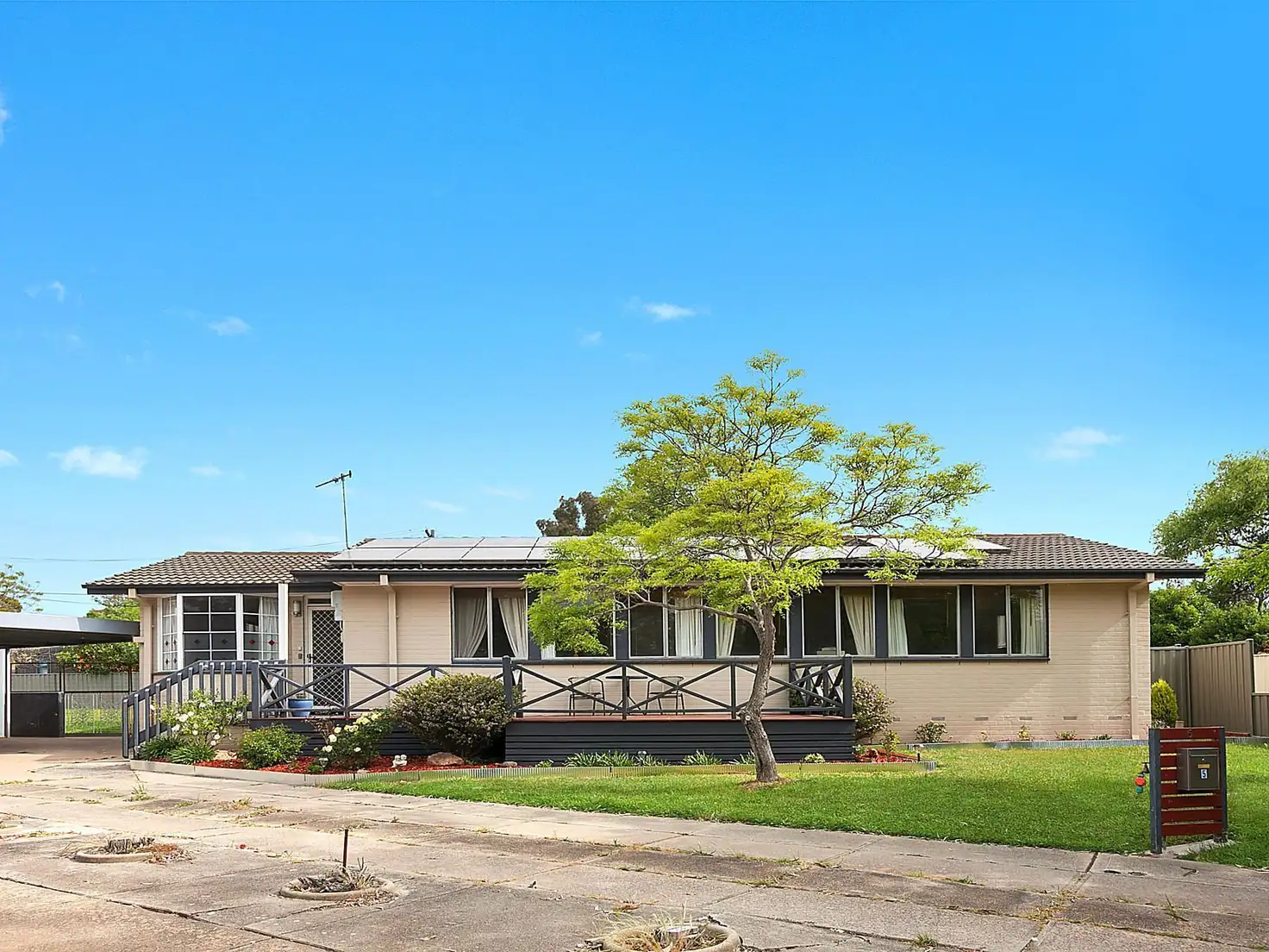 Main view of Homely house listing, 5 Carlton Place, Holt ACT 2615