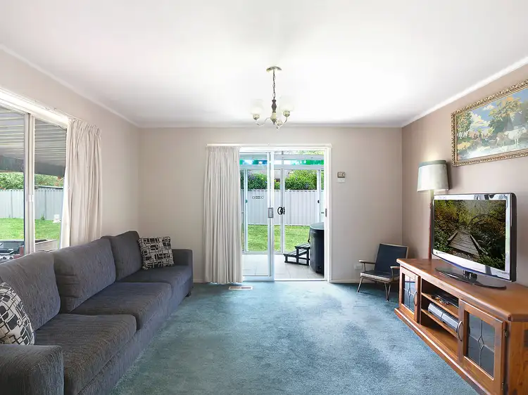 Sixth view of Homely house listing, 5 Carlton Place, Holt ACT 2615