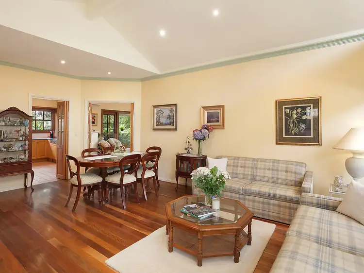 11 Sherwood Avenue, Yowie Bay NSW 2228