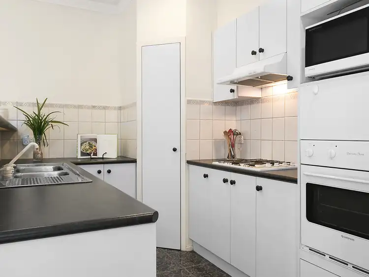 Second view of Homely townhouse listing, 2/536 Waverley Road, Mount Waverley VIC 3149