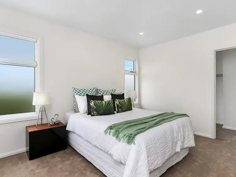Fourth view of Homely townhouse listing, 2/42 Damon Road, Mount Waverley VIC 3149
