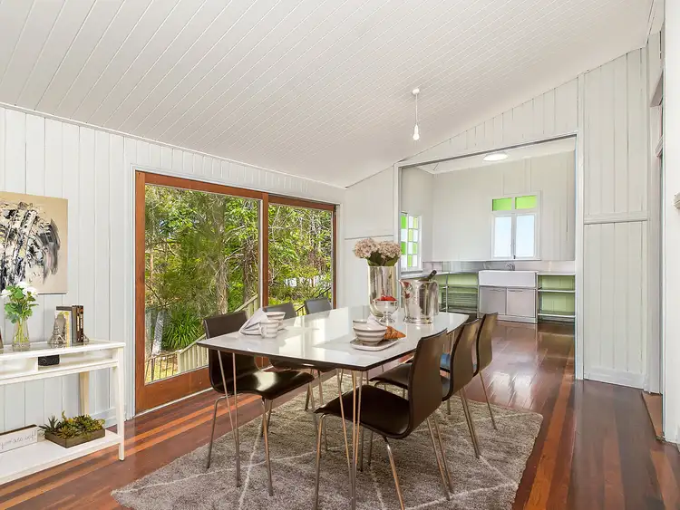 75 Deighton Road, Dutton Park QLD 4102