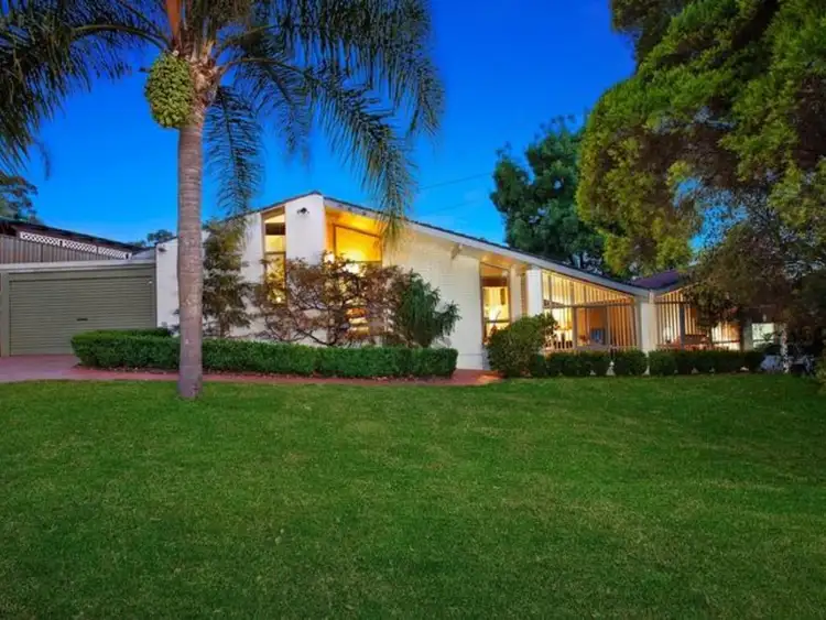 33 Brucedale Drive, Baulkham Hills NSW 2153