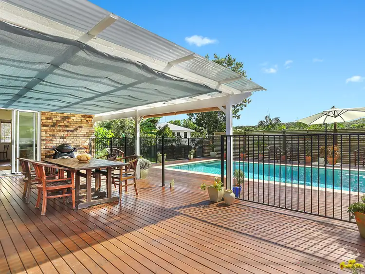 26 Victory Crescent, Sunrise Beach QLD 4567