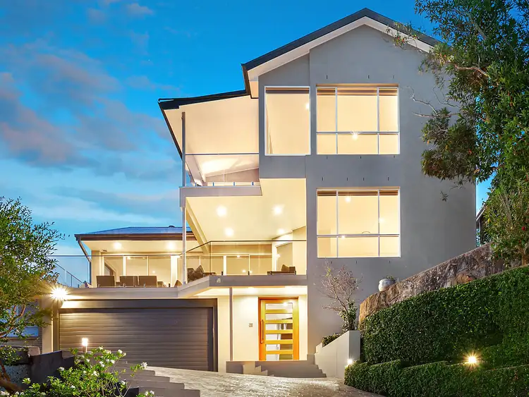 31 Wayne Avenue, Lugarno NSW 2210