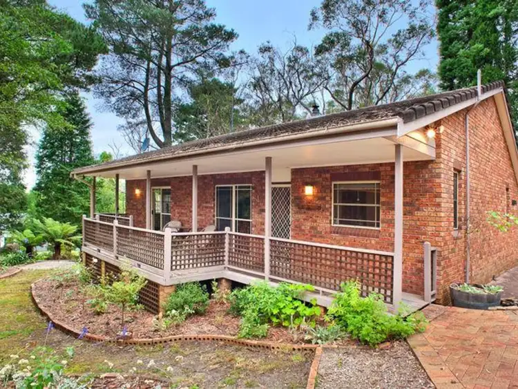 88 Valley Road, Wentworth Falls NSW 2782